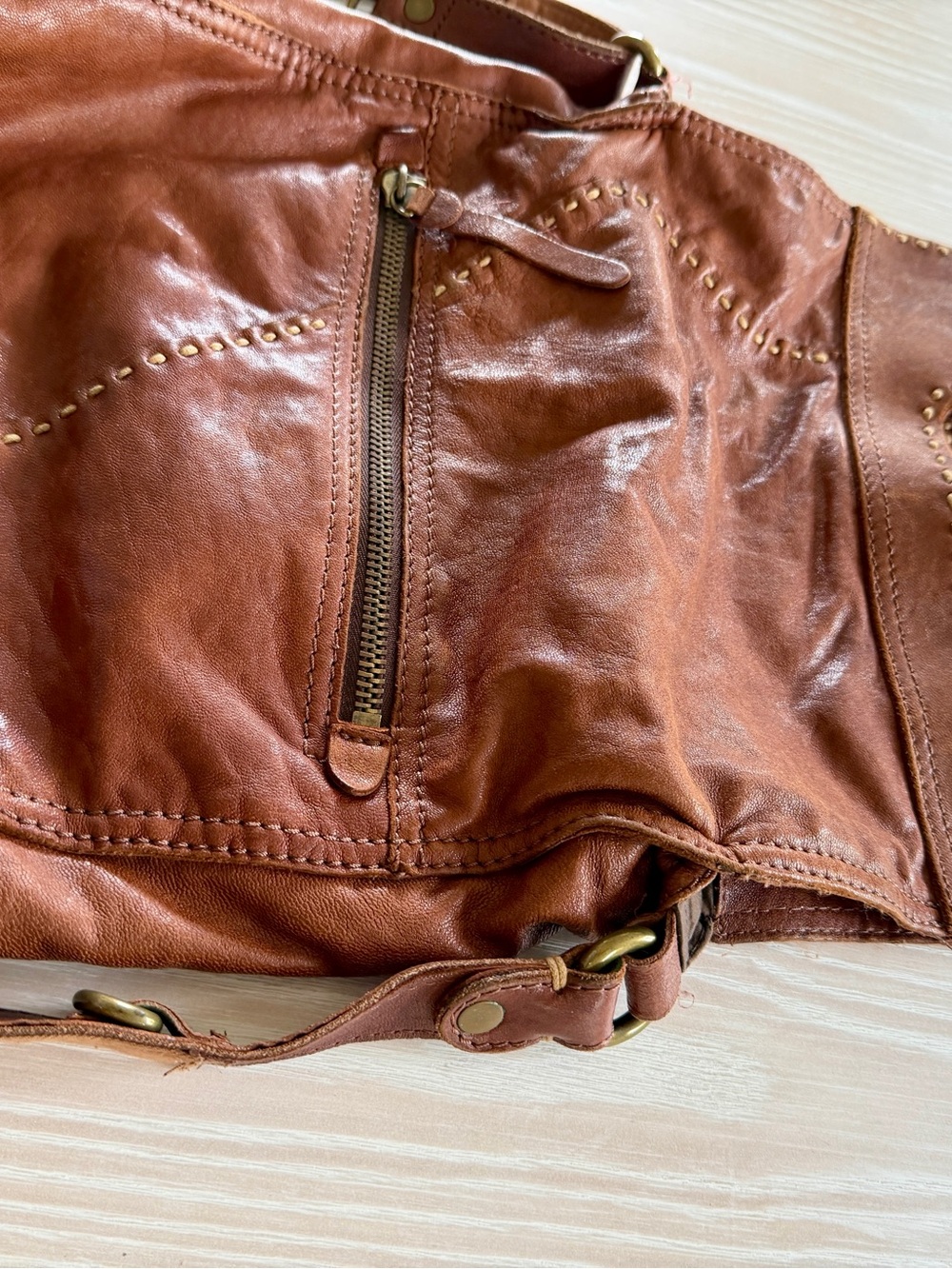 Lucky Brand Abbey Road Brown Leather Crossbody Tote - Distressed Finish - Picture 14 of 14
